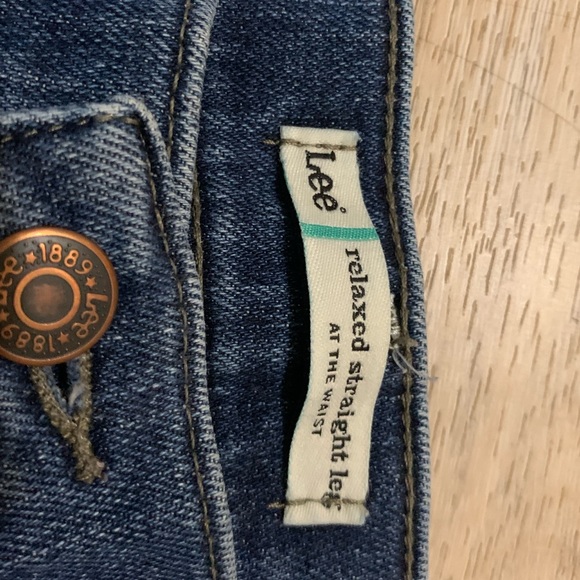 Lee Relaxed Fit Jeans. - Picture 6 of 7